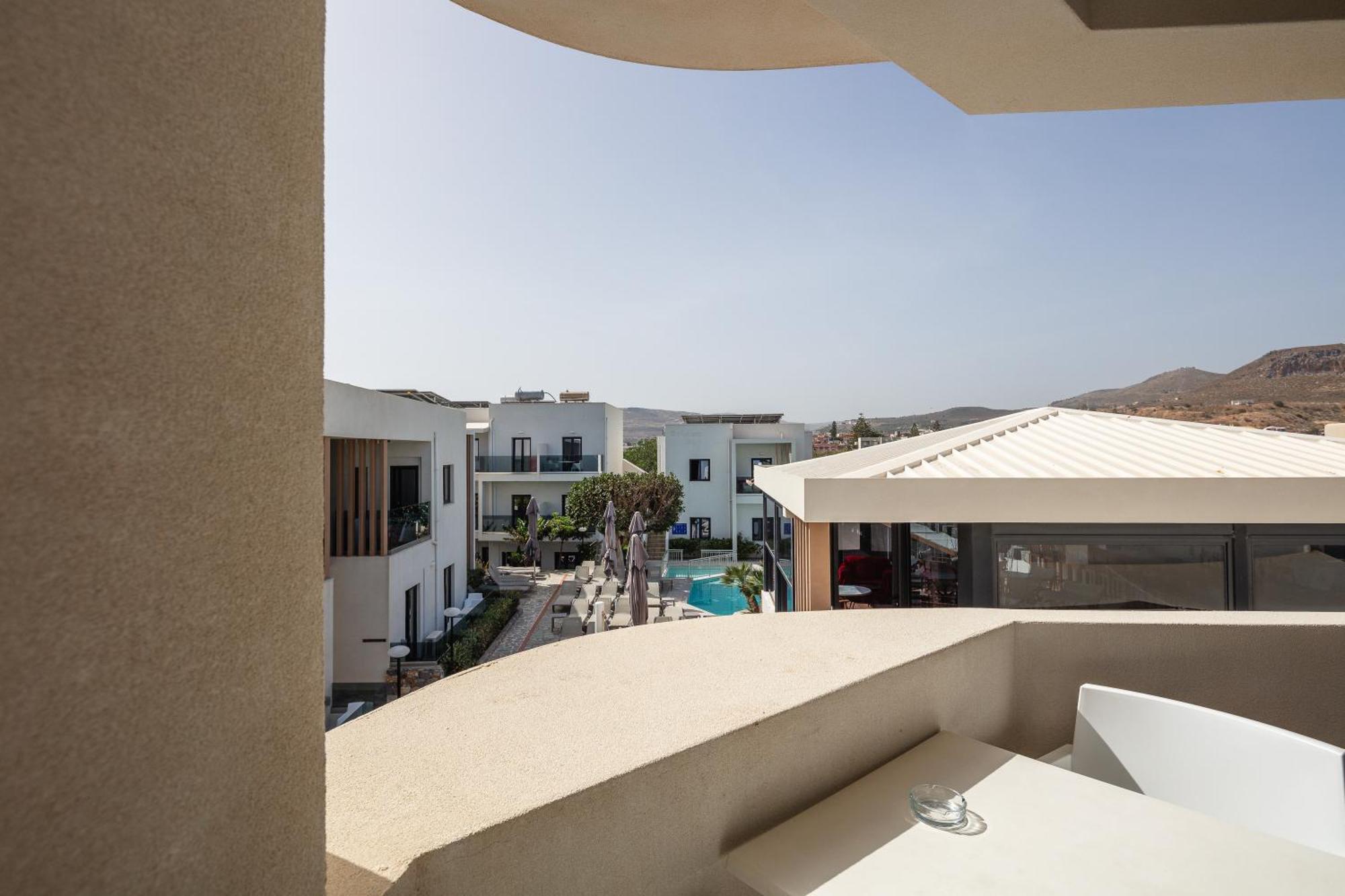 Golden Bay Boutique Hotel & Bungalows Kokkini Hani Bilik gambar